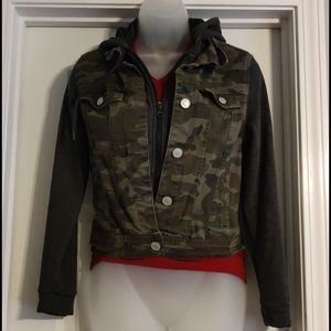 Camo and grey, zipup /button up jacket